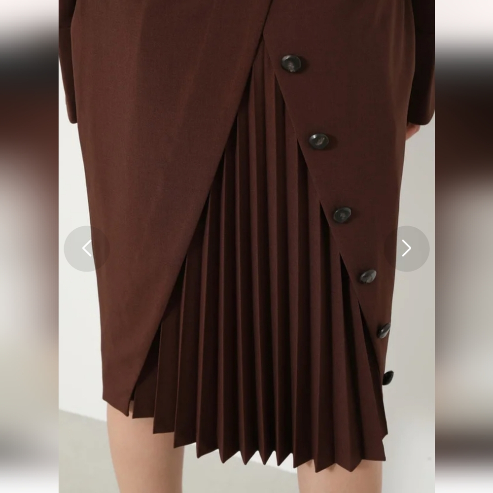 Rienda Japan Onee Gyaru Fitted Brown Dress Back Buttons And Pleated Panel - Picture 6 of 16
